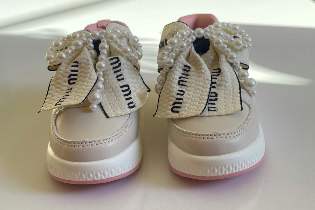 PEARL BOW MIU MIU INSPIRED