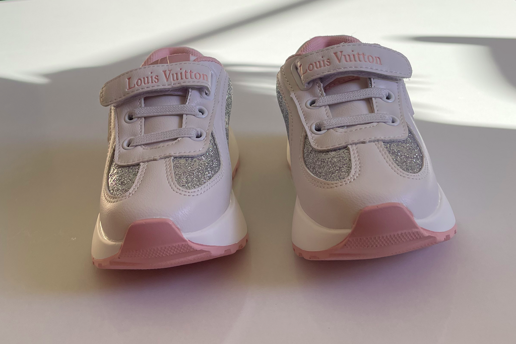 NEO RUN AWAY LV INSPIRED