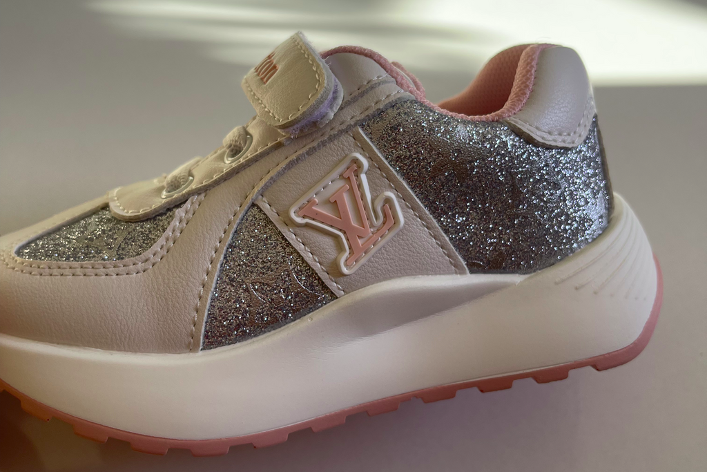 NEO RUN AWAY LV INSPIRED