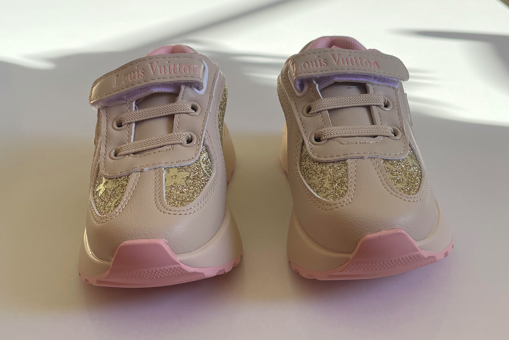 NEO RUN AWAY LV INSPIRED