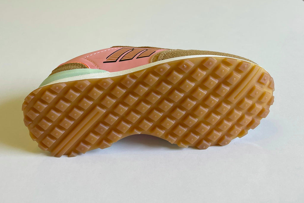 Trainers Compact Mustang INSPIRED