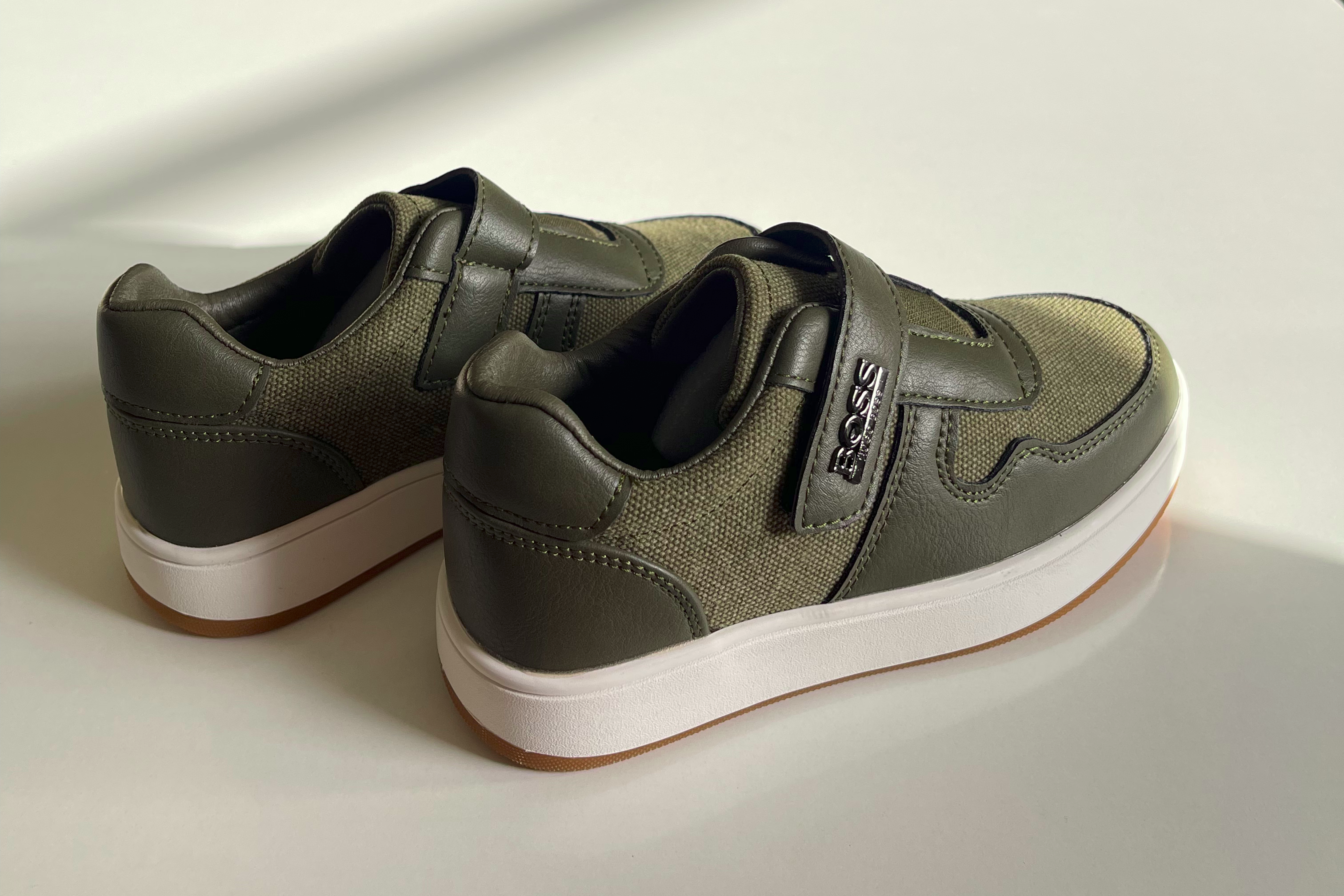 ARTHUR BOSS INSPIRED