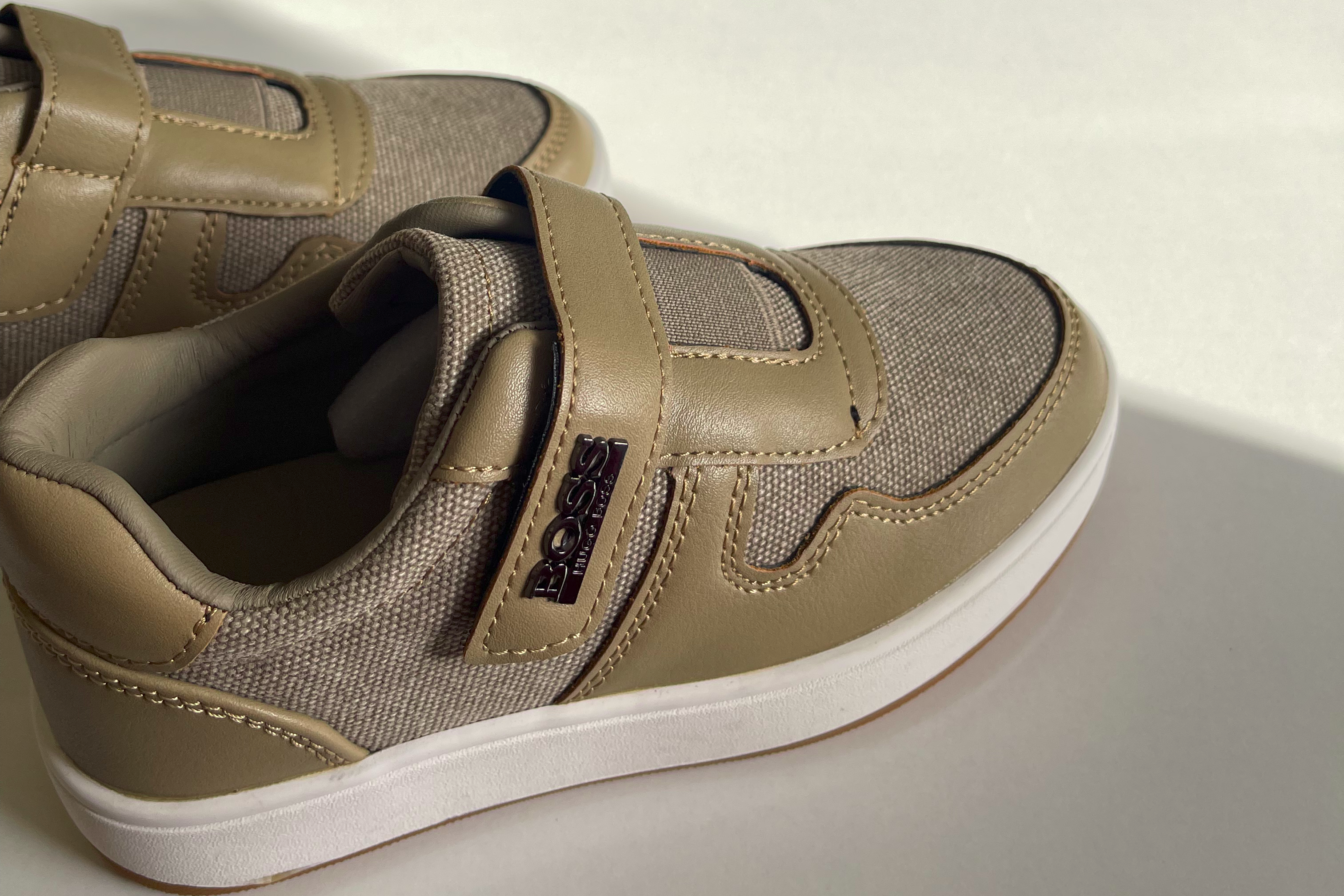 ARTHUR BOSS INSPIRED